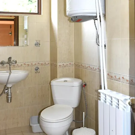 Rebeka Guest House Tryavna Exterior photo